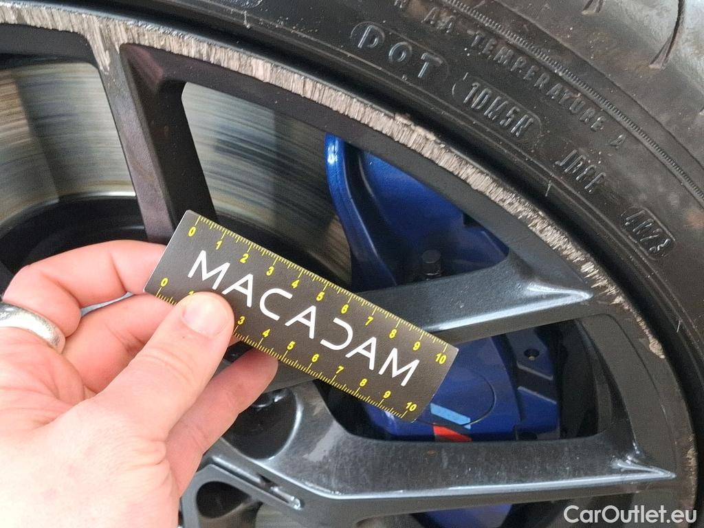  Bmw  Serie 1 BMW Série 1 / 2019 / 5P / Berline 2.0 120D AUTO M Sport #19