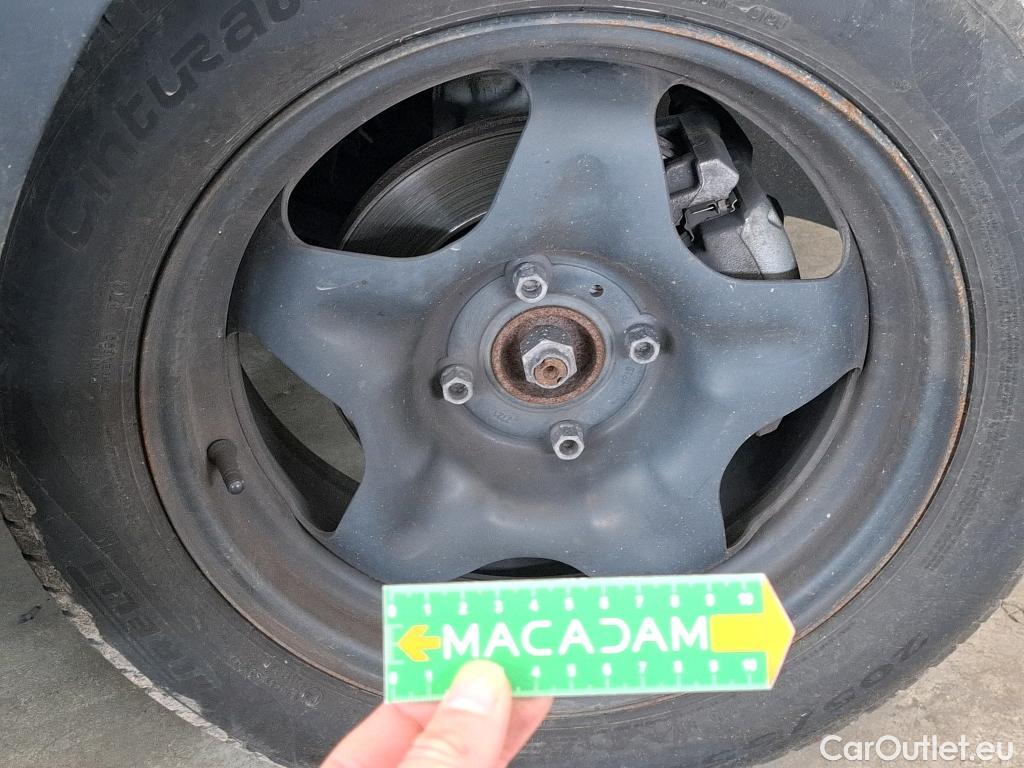  Citroen  C3  Société Feel 1.5 BlueHDI 100CV BVM6 E6d #18