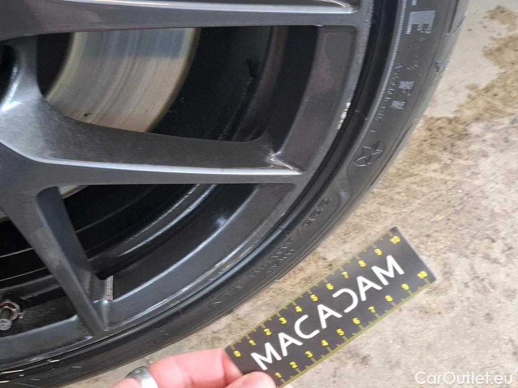  Bmw  Serie 1 BMW Série 1 / 2019 / 5P / Berline 2.0 120D AUTO M Sport #6