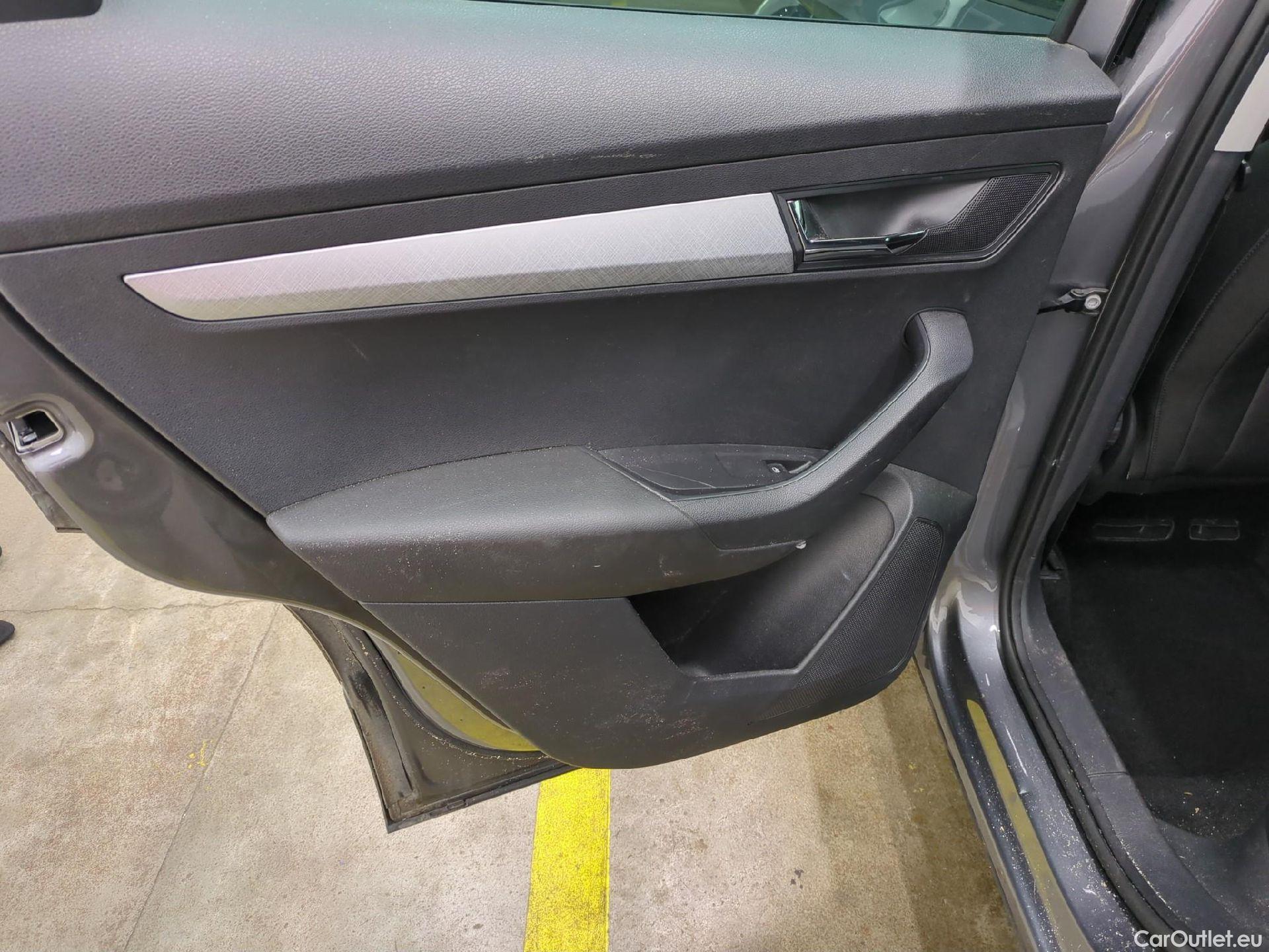  Skoda  Karoq SKODA  / 2022 / 5P / SUV 2.0 TDI 116ch DSG7 Business #4