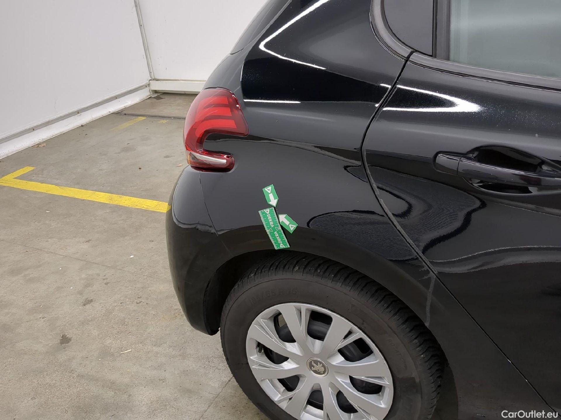  Peugeot  208  Affaire Premium Pack 1.2 80CV BVM5 E6dT #37