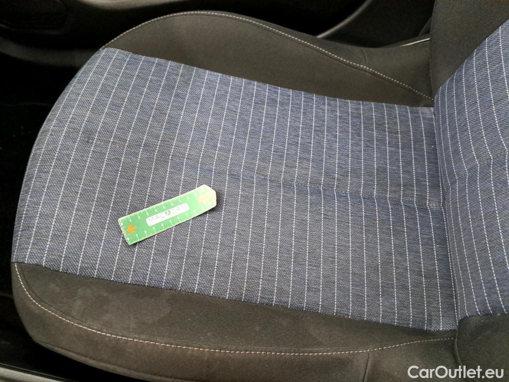  Peugeot  208 PEUGEOT  Affaire / 2019 / 5P / Berline / VU 1.2 PT 75 S&S Premium #13