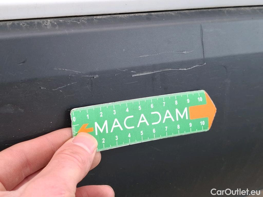  Toyota  Yaris TOYOTA  Hybride / 2019 / 5P / Berline Hybride 116h France Business Stage Acad #29