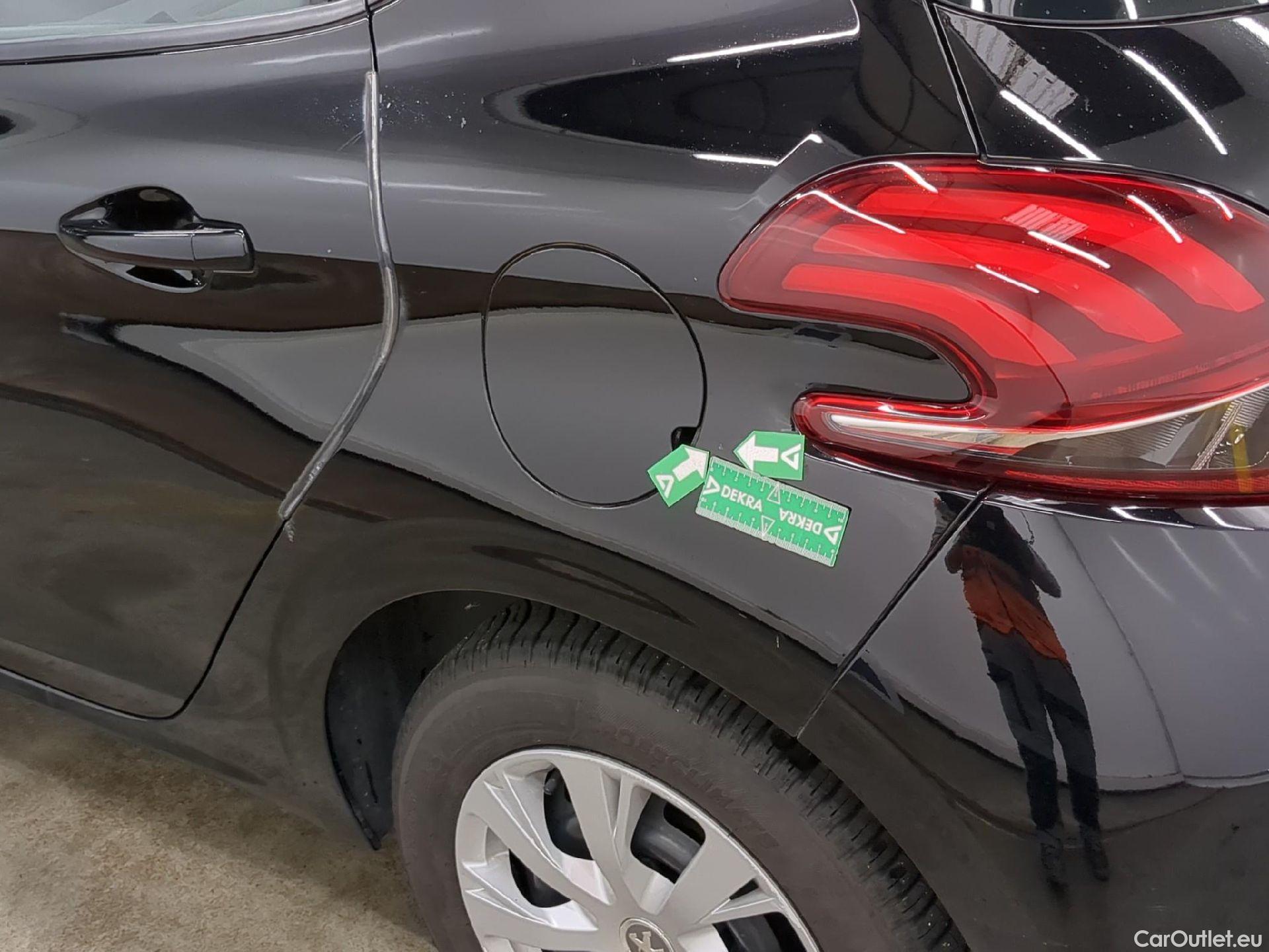  Peugeot  208  Affaire Premium Pack 1.2 80CV BVM5 E6dT #34