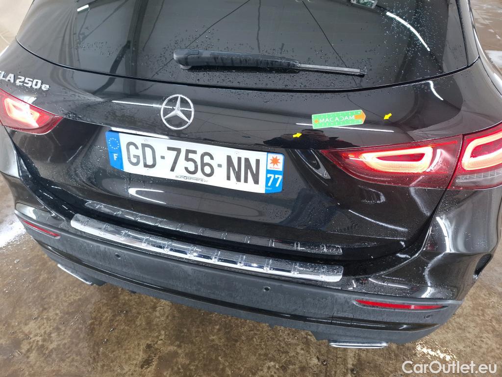  Mercedes  GLA MERCEDES-BENZ  / 2020 / 5P / SUV 1.3  250 e AMG LINE DCT #1