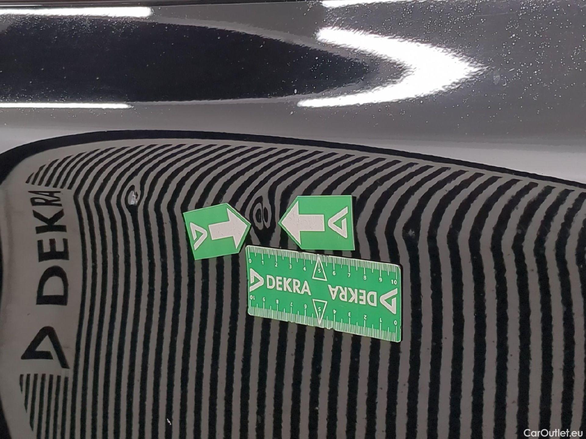  Peugeot  208  Affaire Premium Pack 1.2 80CV BVM5 E6dT #40