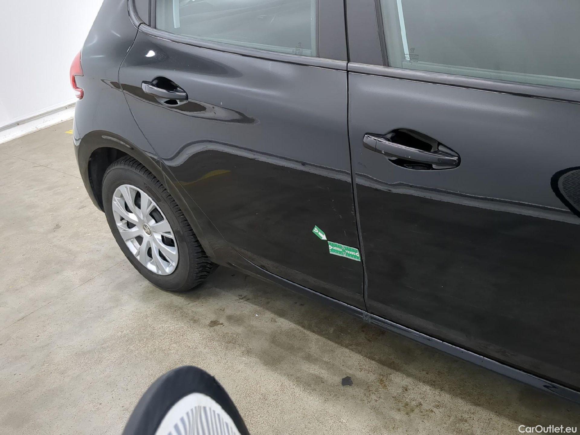  Peugeot  208  Affaire Premium Pack 1.2 80CV BVM5 E6dT #39