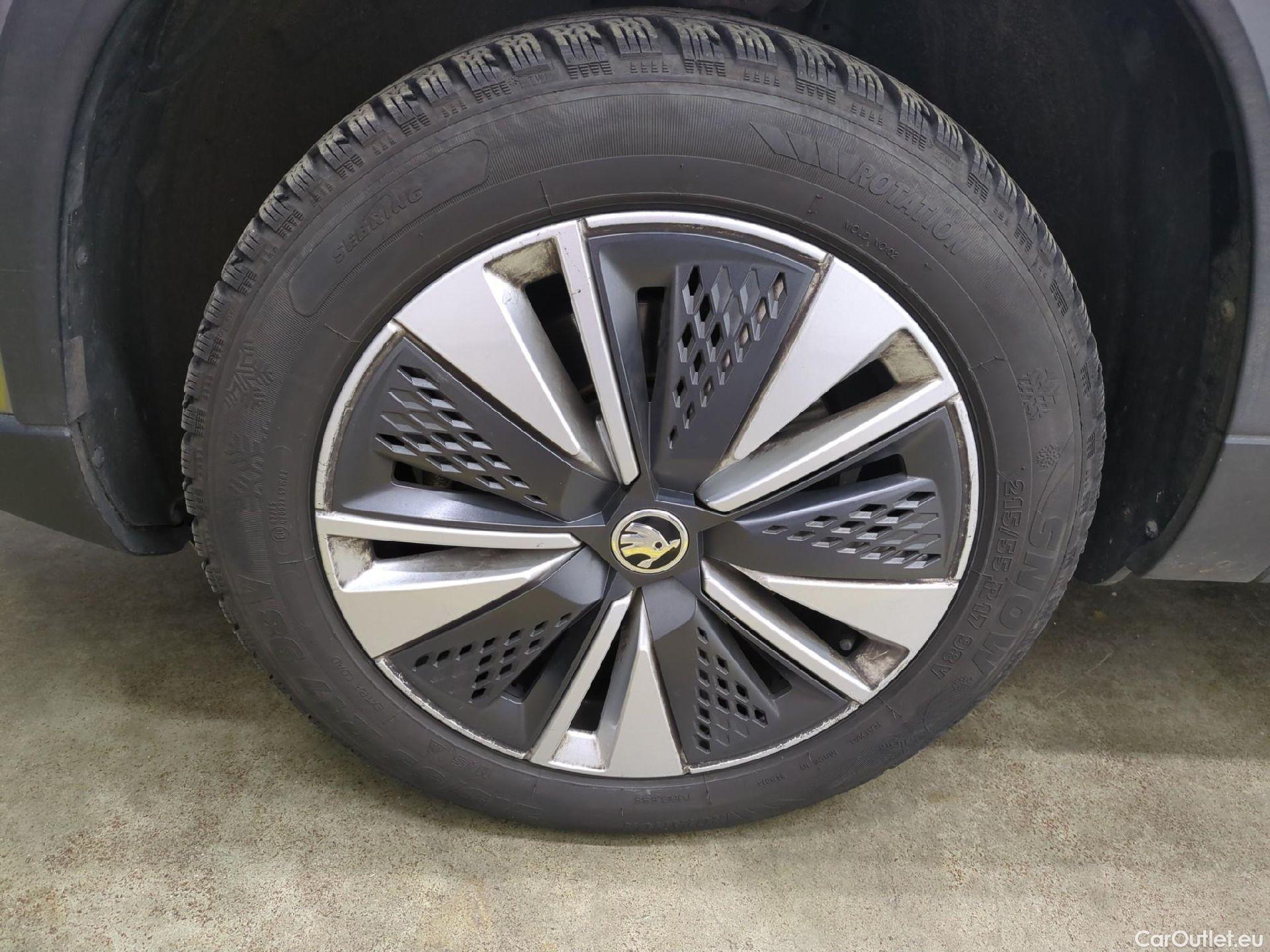  Skoda  Karoq SKODA  / 2022 / 5P / SUV 2.0 TDI 116ch DSG7 Business #1