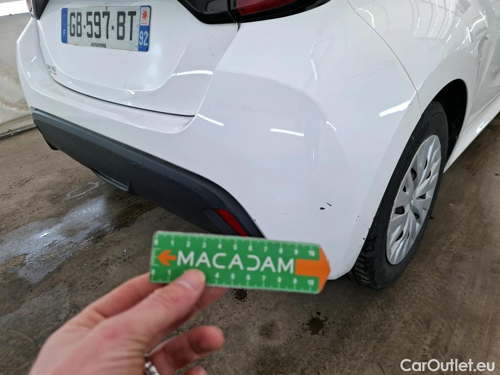  Toyota  Yaris TOYOTA  Hybride / 2019 / 5P / Berline Hybride 116h France Business Stage Acad #4