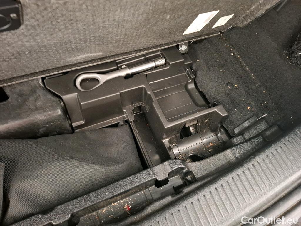  Mercedes  B-Klasse MERCEDES-BENZ Classe B / 2019 / 5P / monospace B 250e Progressive Line Edition #5