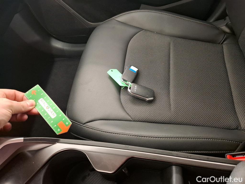  KIA  Ev6 KIA  / 2021 / 5P / SUV BEV 77.4 KWH AIR ACTIVE #17