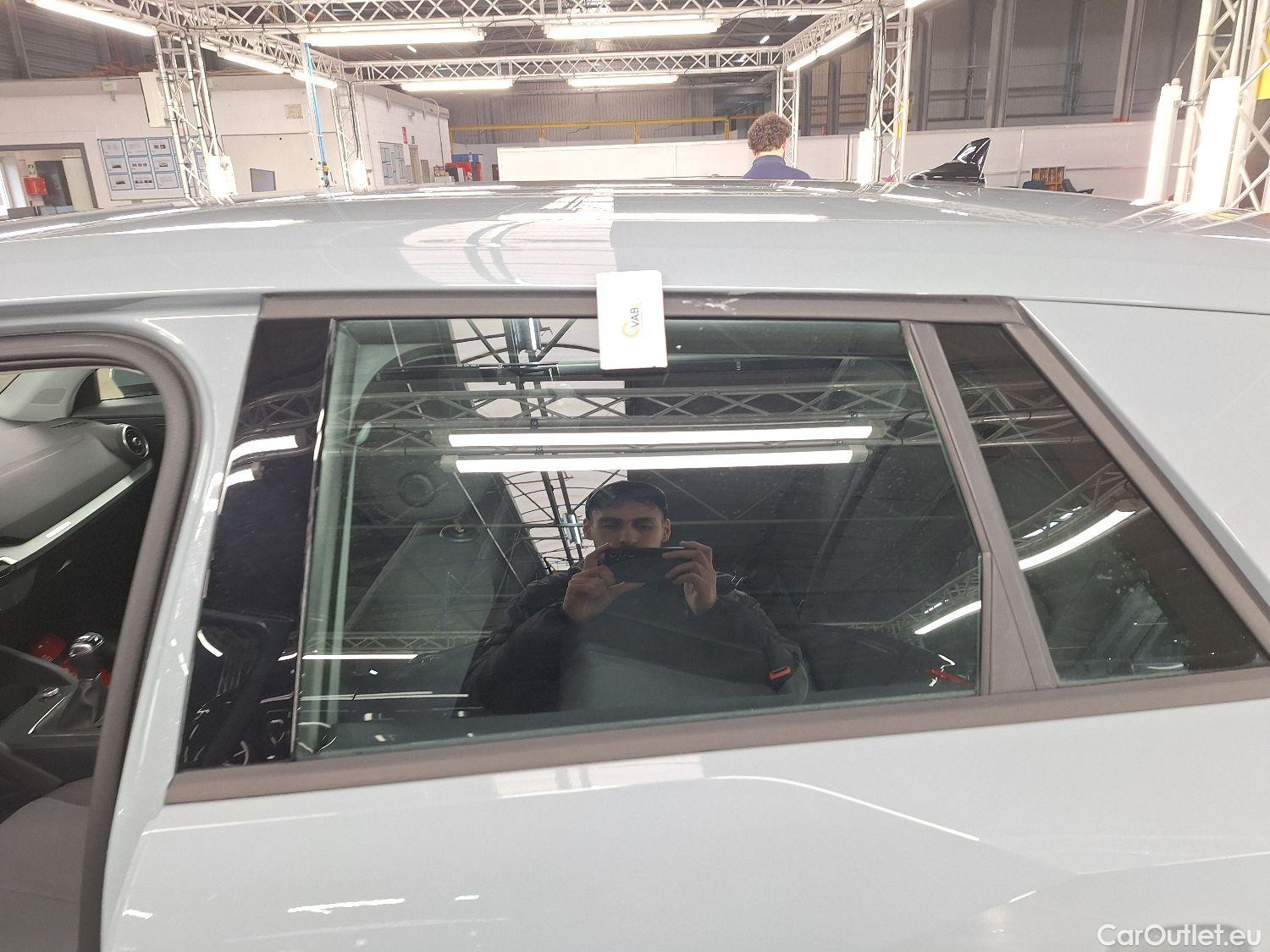  Audi  Q2 Audi,  FL'20, Audi  1.0 30 TFSI 81kW Attraction 5d #1