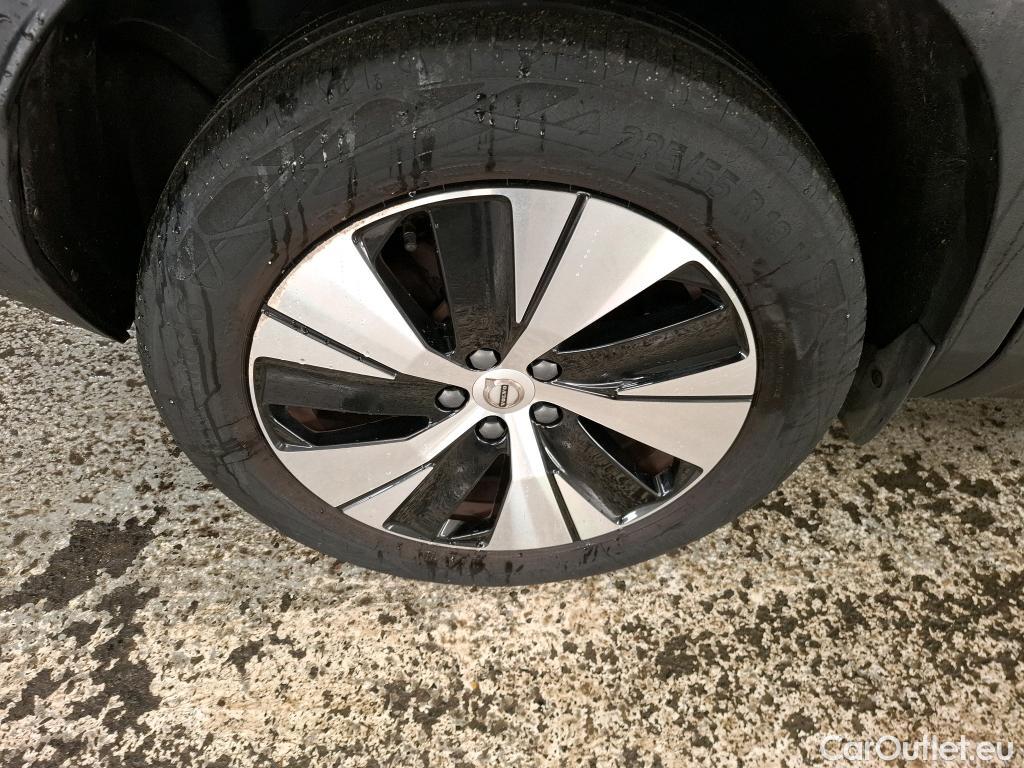  Volvo  XC 40 XC40 Momentum Plug-in Hybrid 2WD 1.5 #1