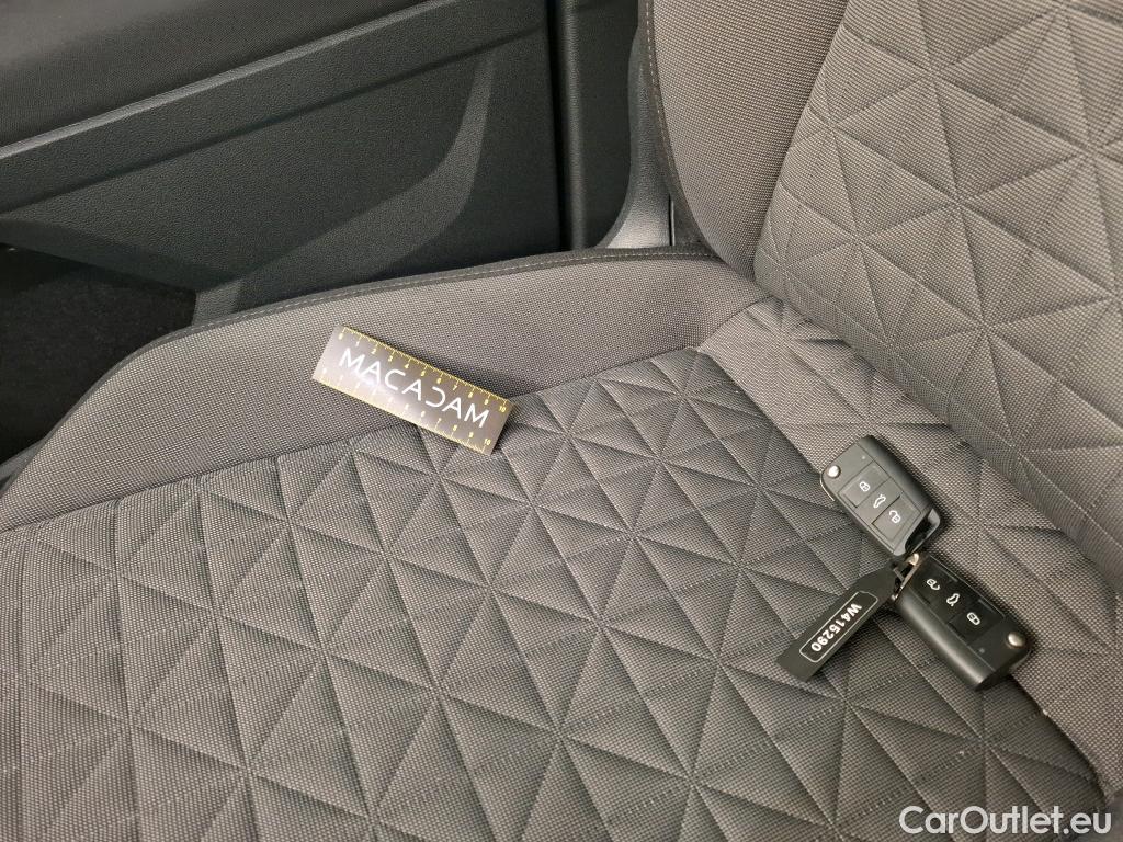  Volkswagen  Tiguan VOLKSWAGEN  / 2020 / 5P / SUV 1.4 eHybrid 245 DSG6 Life Business #8