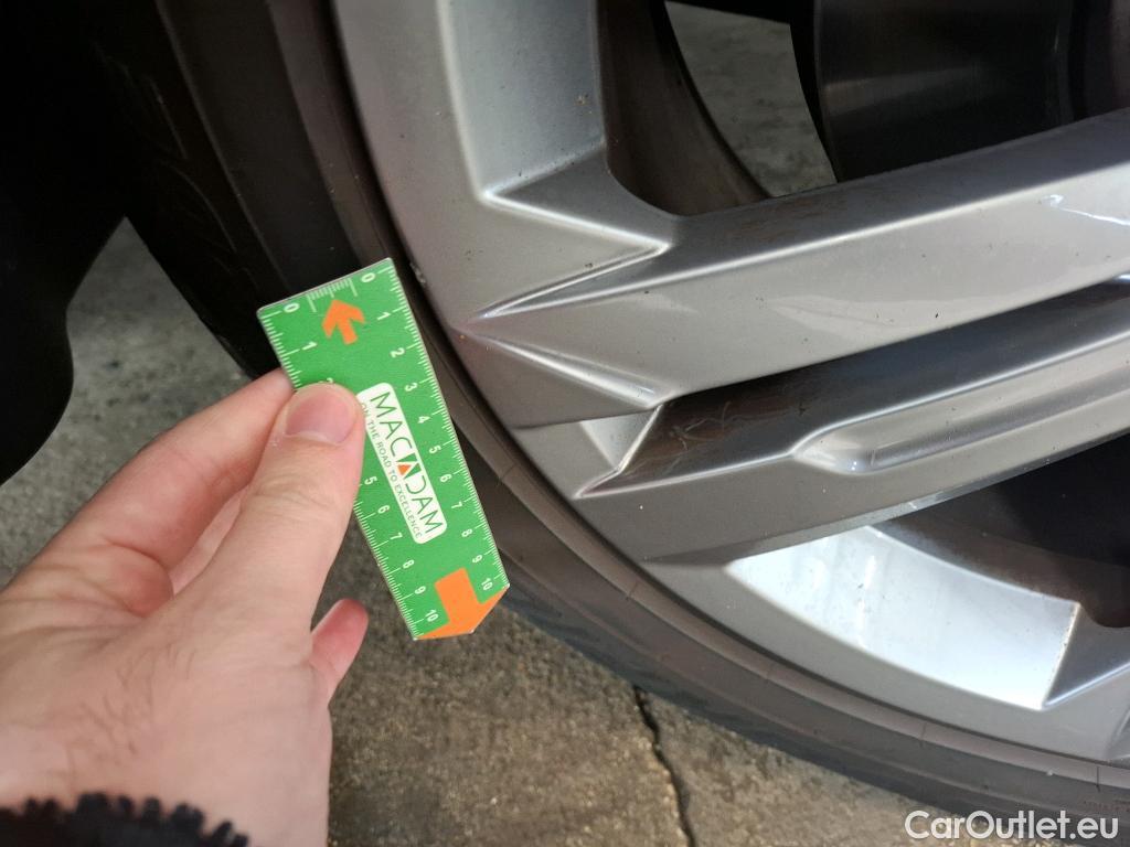  Volkswagen  Tiguan VOLKSWAGEN  / 2020 / 5P / SUV 1.4 eHybrid 245 DSG6 R-Line Exclusive #22