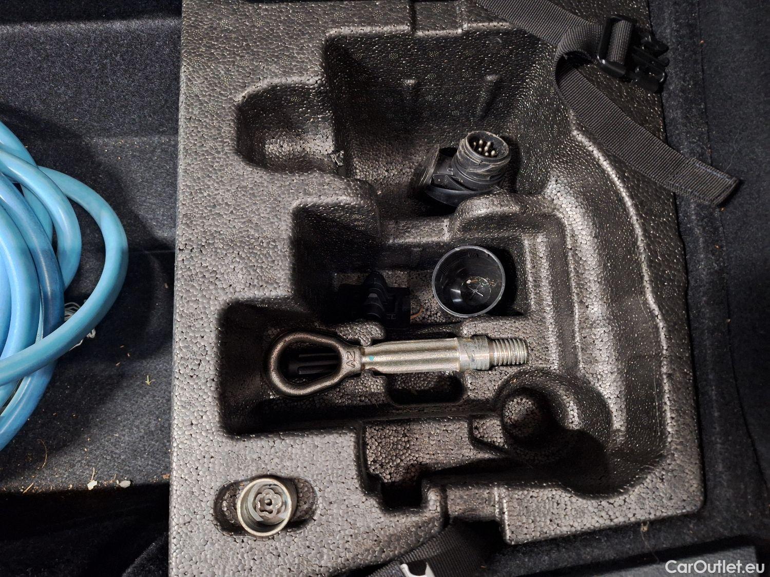  Bmw  X1 BMW,  FL'19, BMW  xDrive25e (162 kW) 5d #4