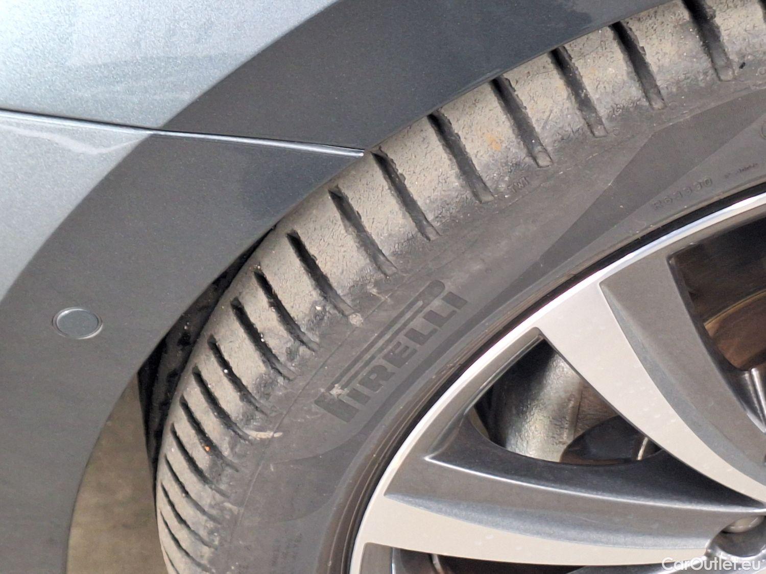  Skoda  Octavia Skoda,  Combi '20, Skoda  Combi 2.0 CRTDI 110kW DSG7 Style 5d #51