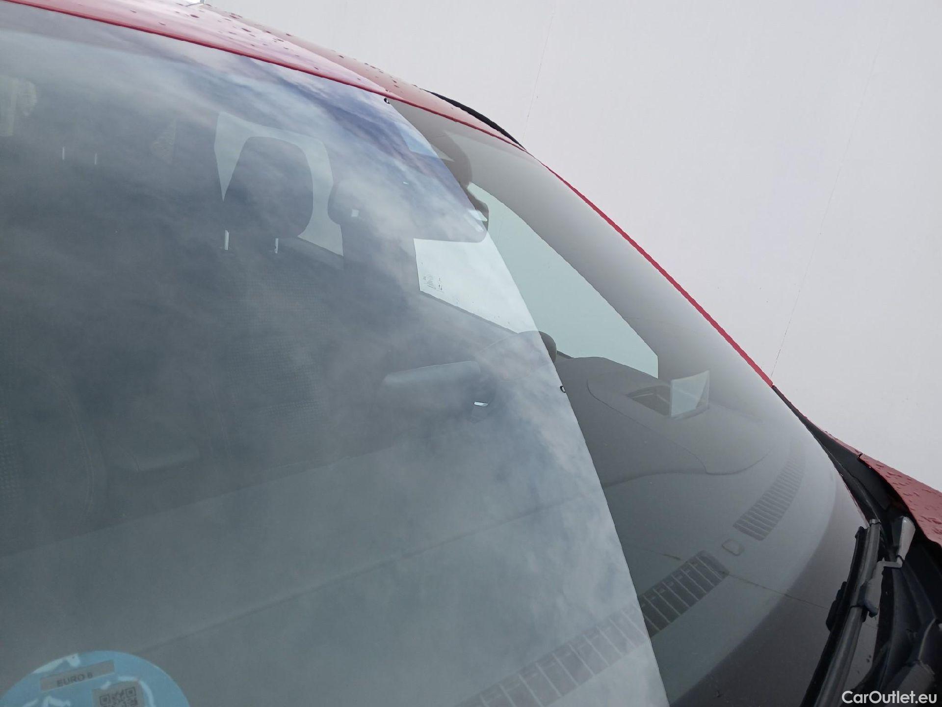  Ford  Kuga FORD  / 2019 / 5P / todoterreno ST-Line 1.5 EcoBlue 88kW (120CV) #9