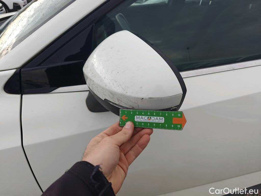  Nissan  Qashqai NISSAN  / 2021 / 5P / todoterreno DIG-T 103kW (140CV) mHEV 4x2 Acenta #24