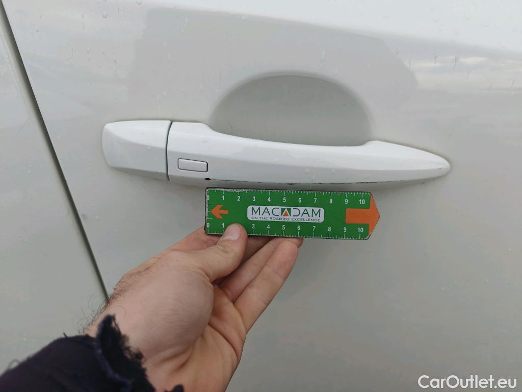  Nissan  Qashqai NISSAN  / 2021 / 5P / todoterreno DIG-T 103kW (140CV) mHEV 4x2 Acenta #26