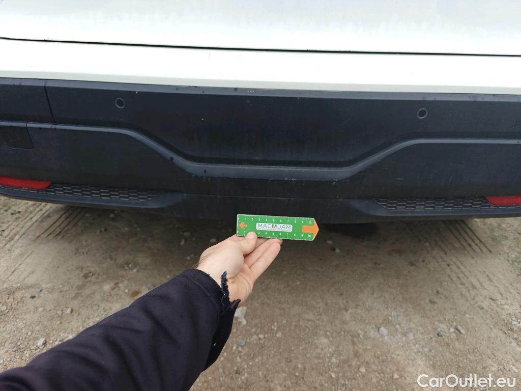  Nissan  Qashqai NISSAN  / 2021 / 5P / todoterreno DIG-T 103kW (140CV) mHEV 4x2 Acenta #13