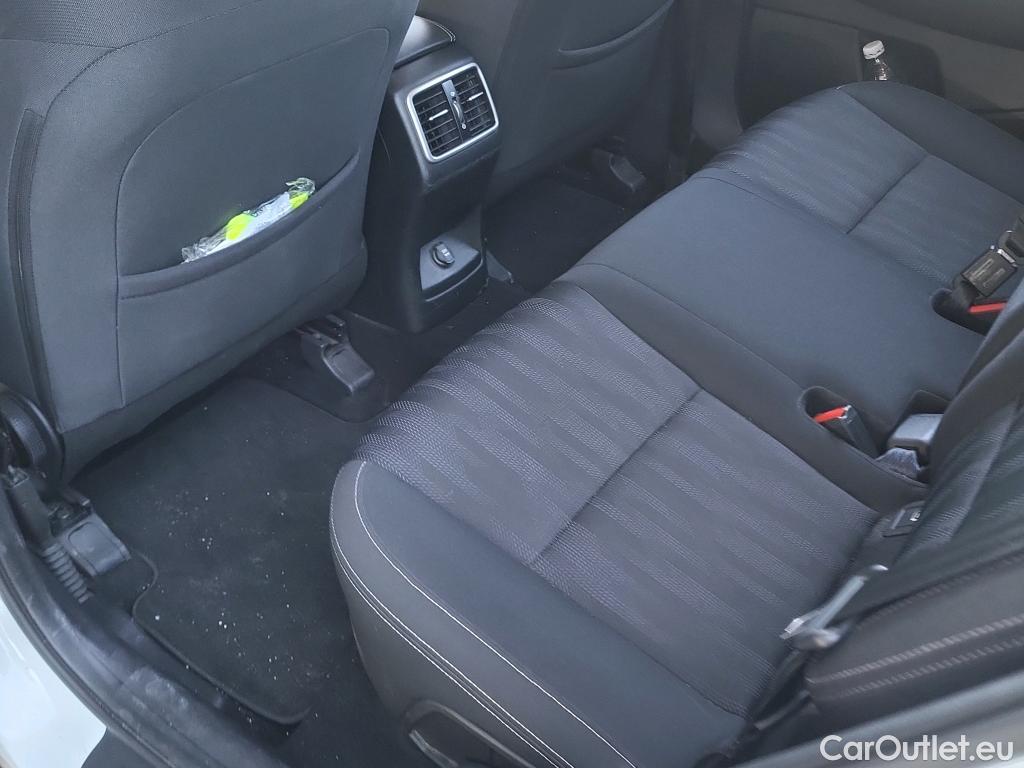  KIA  Sportage KIA  / 2018 / 5P / todoterreno 1.6 MHEV Concept 100kW (136CV) 4x2 #17