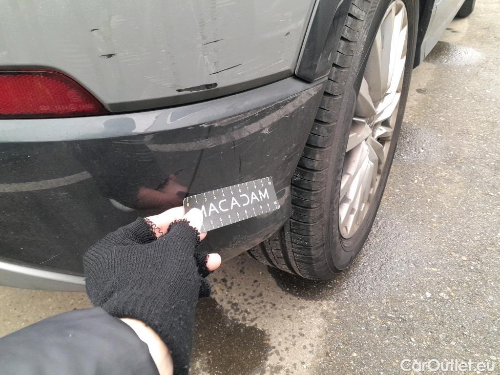  Audi  Q2 AUDI  / 2016 / 5P / todoterreno Design 30 TFSI 85kW (116CV) #3