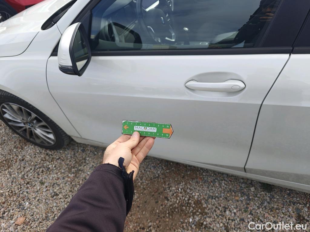  Bmw  Serie 1 BMW  / 2019 / 5P / berlina con portón 118i #1