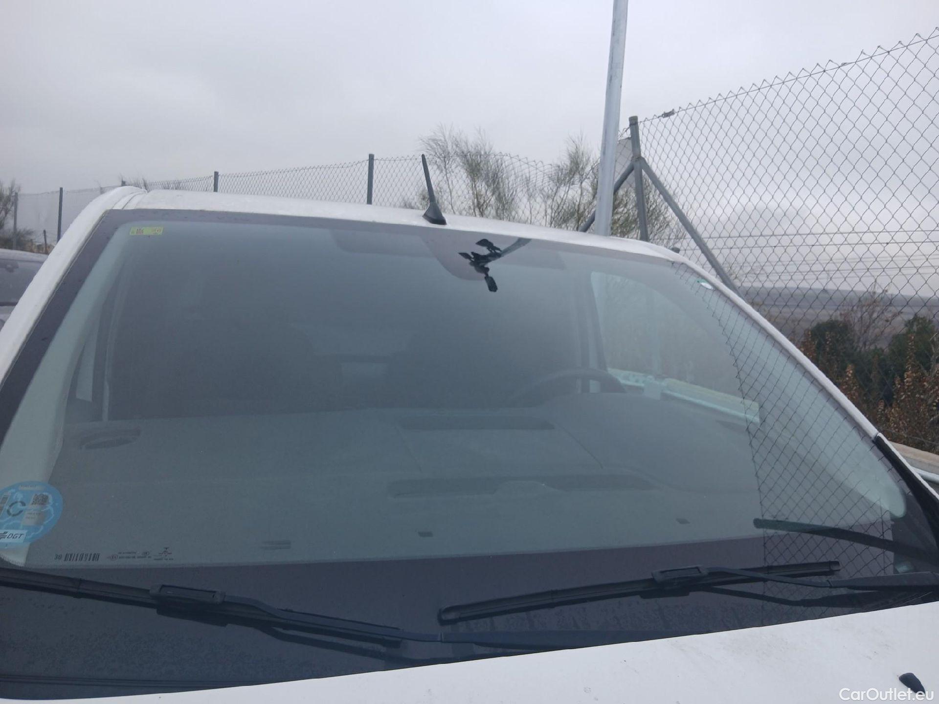  Peugeot  Expert PEUGEOT  / 2016 / 4P / furgón Furgón Premium 1.5 BlueHDi 120 Standard #16