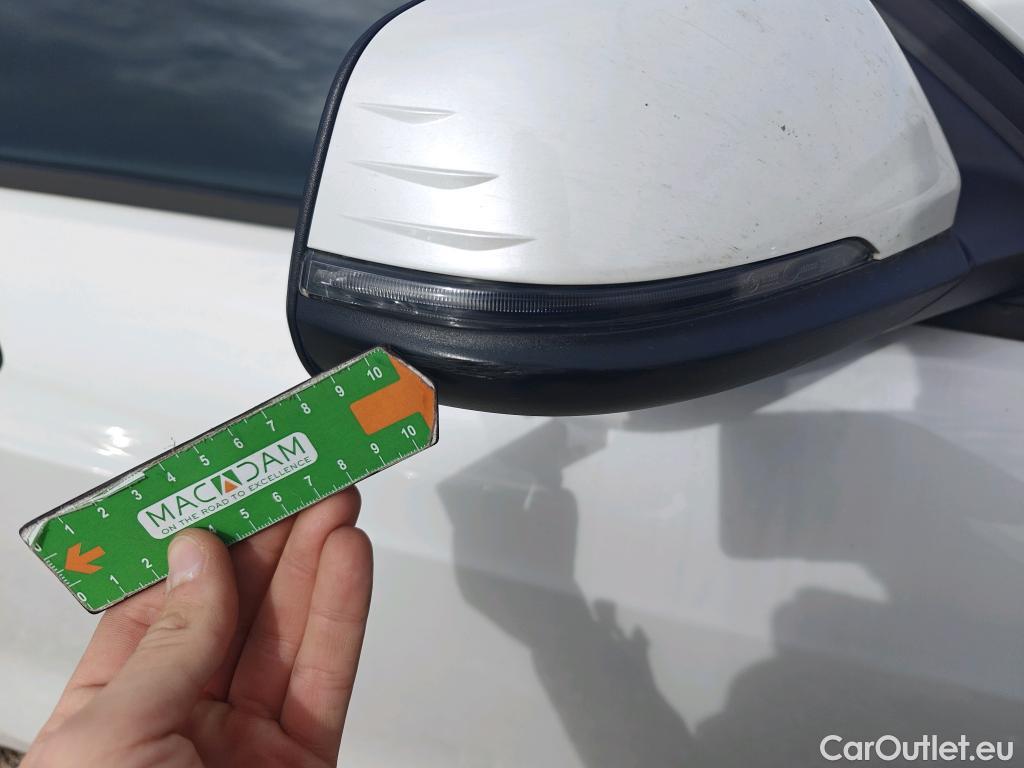  Bmw  Serie 1 BMW  / 2019 / 5P / berlina con portón 118i #26