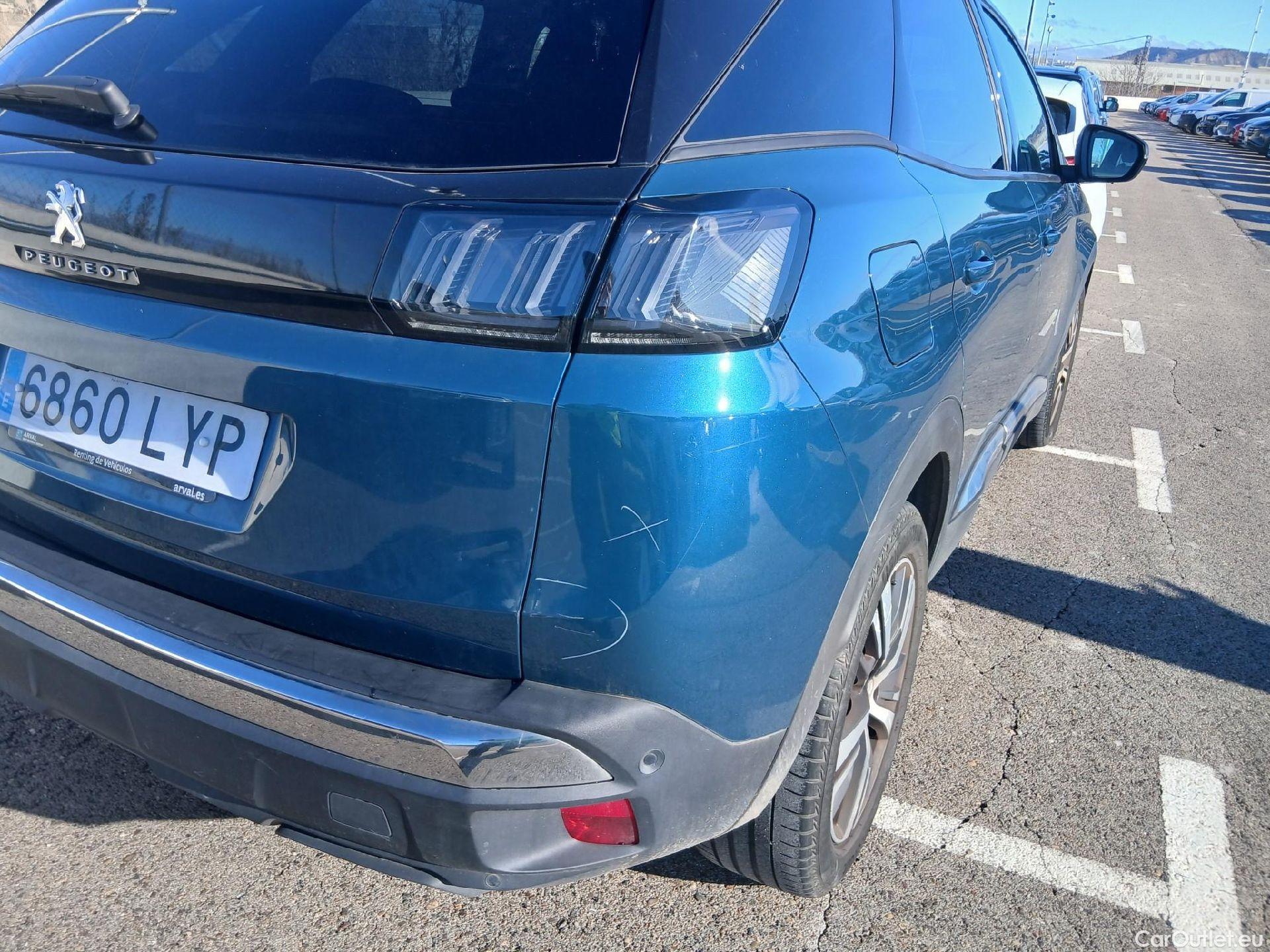  Peugeot  3008 PEUGEOT  / 2020 / 5P / todoterreno 1.5 BlueHDi 96kW (130CV) S&S Allure EAT8 #35