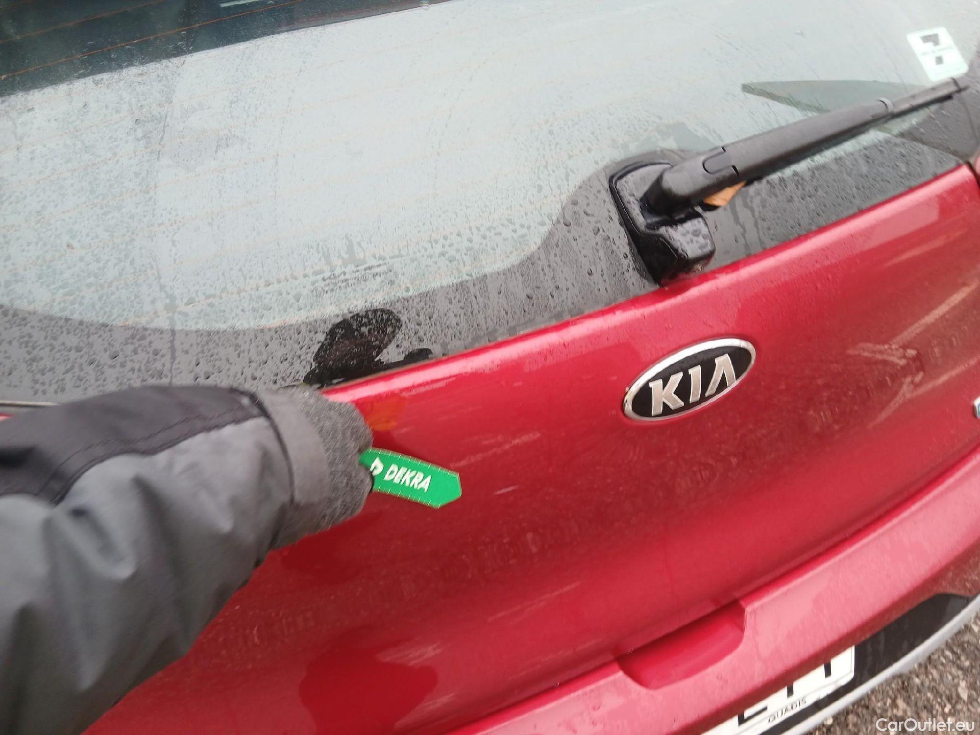  KIA  Niro KIA  / 2019 / 5P / crossover 1.6 GDi HEV 104kW (141CV) Drive #20