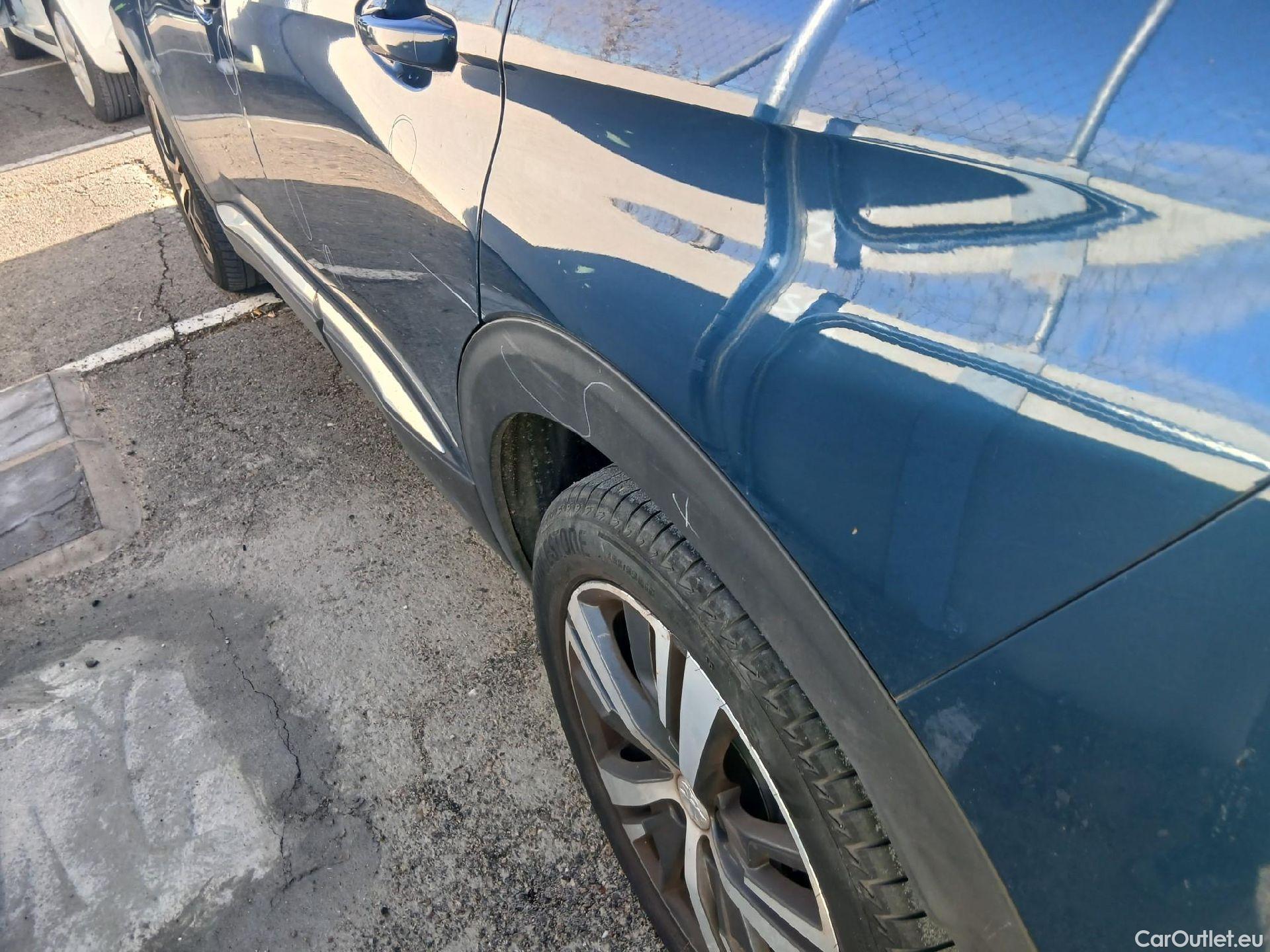  Peugeot  3008 PEUGEOT  / 2020 / 5P / todoterreno 1.5 BlueHDi 96kW (130CV) S&S Allure EAT8 #30