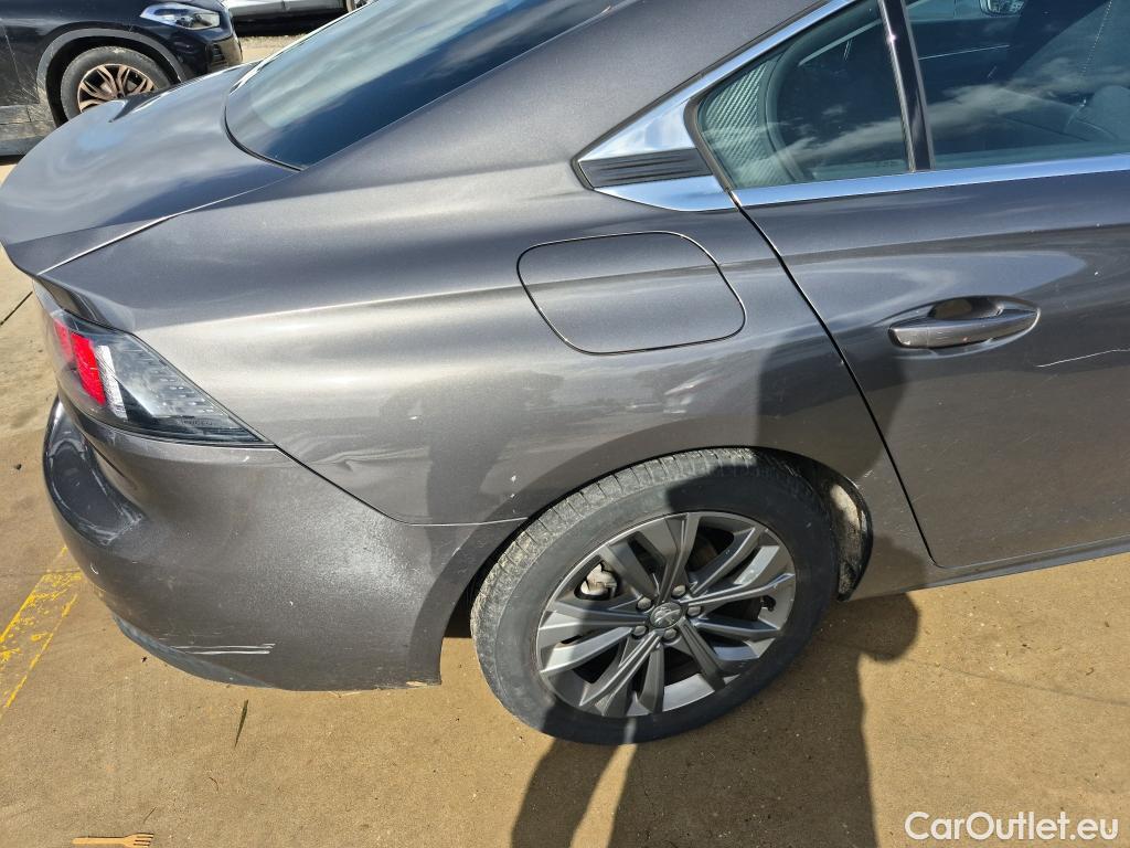  Peugeot  508 PEUGEOT  / 2018 / 5P / berlina con portón 5P Business Line BlueHDi 130 EAT8 (AC) #28