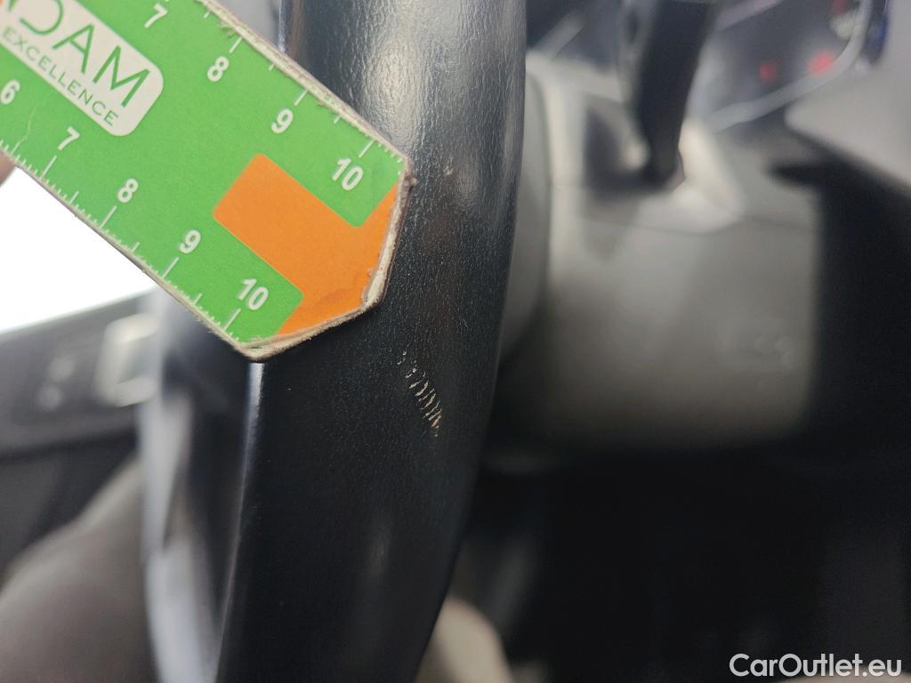  Bmw  Serie 1 BMW  / 2019 / 5P / berlina con portón 118i #21