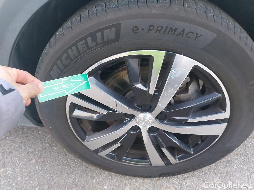  Peugeot  3008 PEUGEOT  Hybrid / 2016 / 5P / todoterreno 225 e-EAT8 GT Line #3