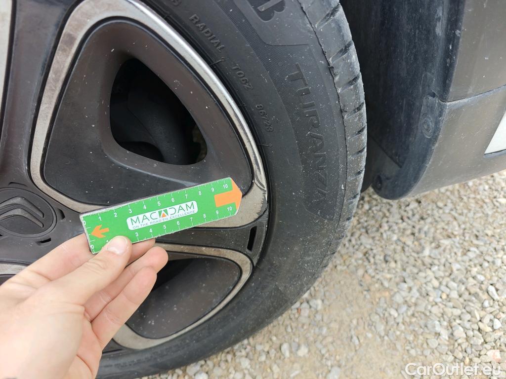  Citroen  C3 CITROEN  Aircross / 2021 / 5P / todoterreno BlueHDi 81kW (110CV) S&S Live Pack #19