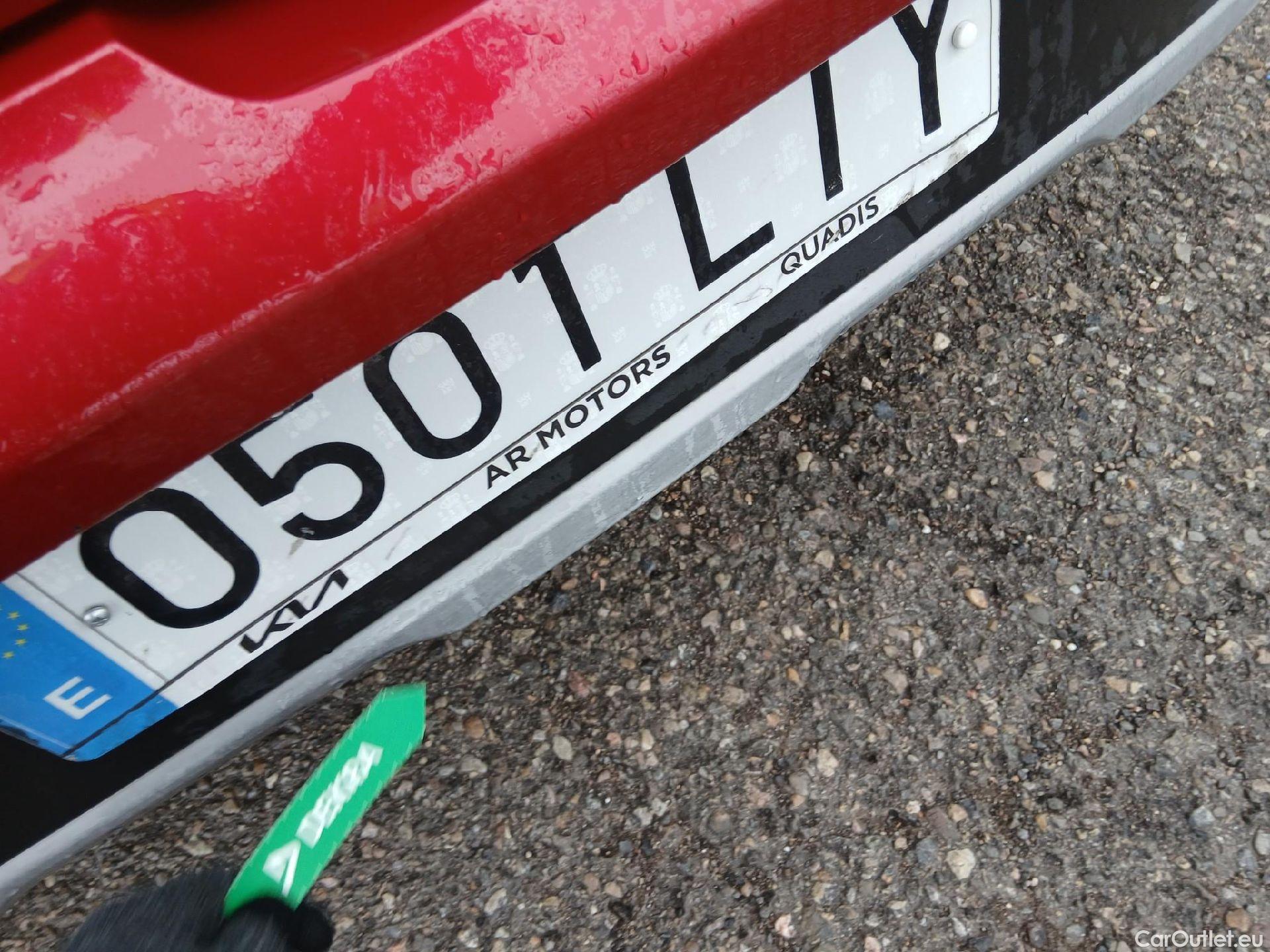  KIA  Niro KIA  / 2019 / 5P / crossover 1.6 GDi HEV 104kW (141CV) Drive #15