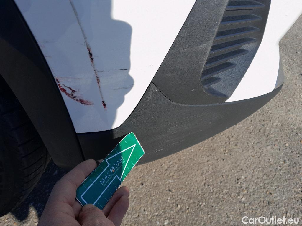  Peugeot  2008 PEUGEOT  / 2019 / 5P / todoterreno Allure BlueHDI 81kW (110CV) #29