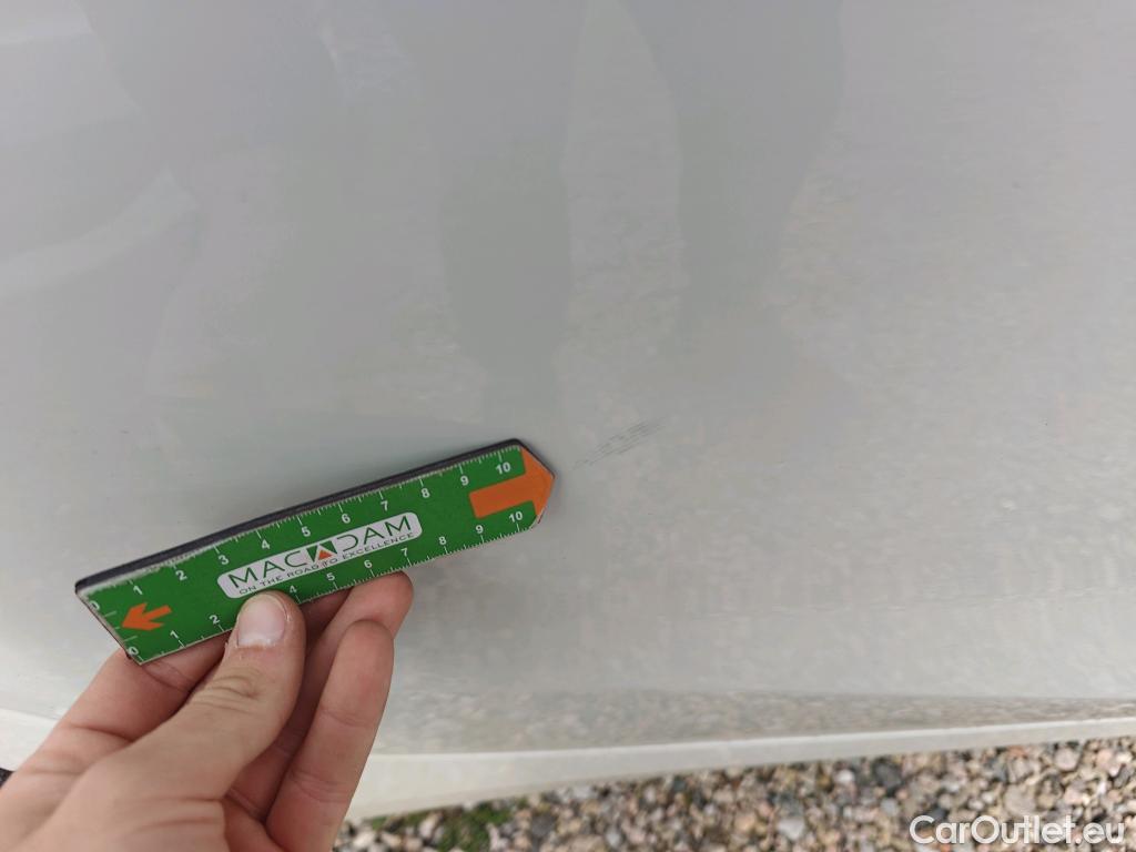  Bmw  Serie 1 BMW  / 2019 / 5P / berlina con portón 118i #32