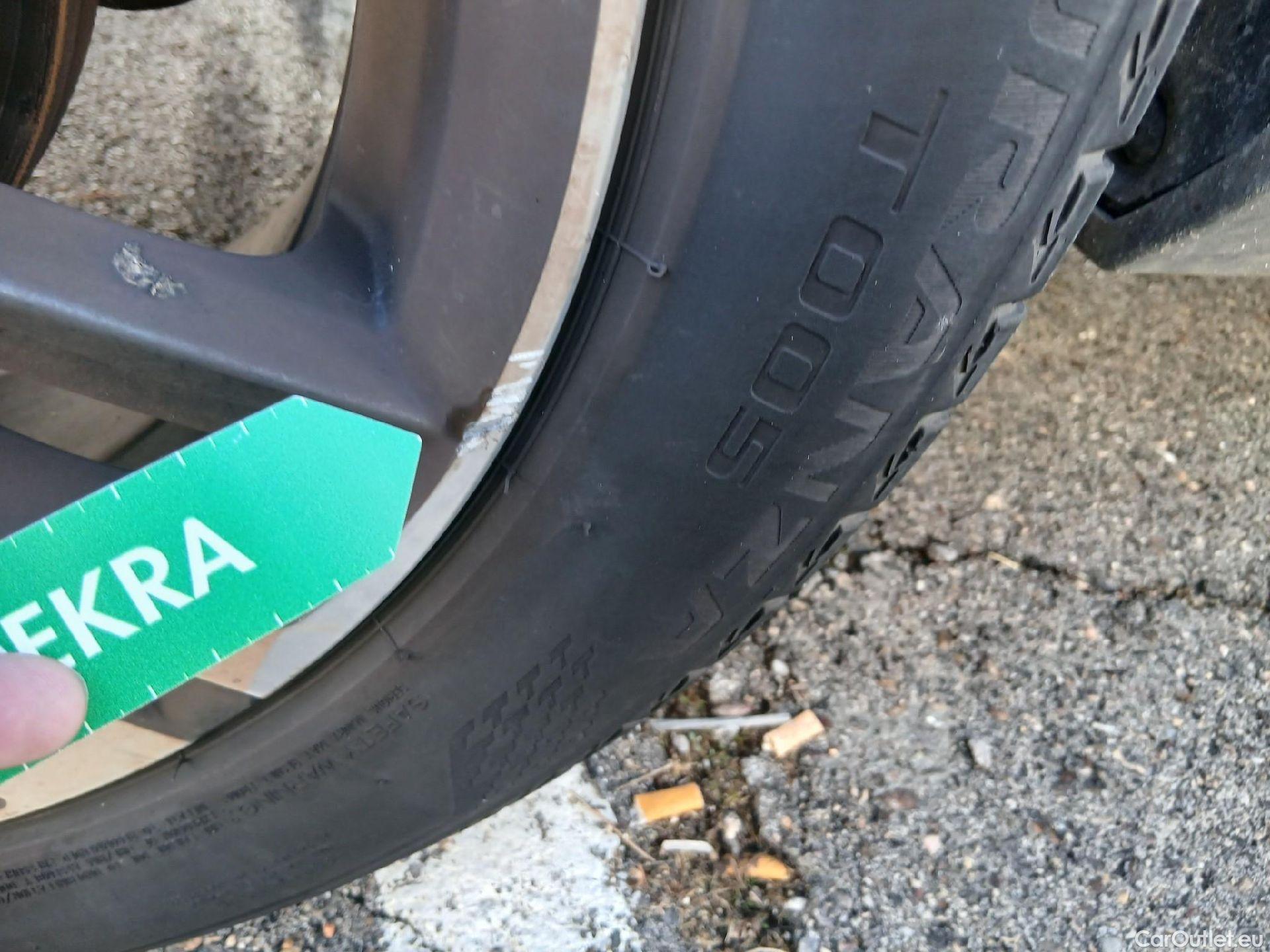  Peugeot  3008 PEUGEOT  / 2020 / 5P / todoterreno 1.5 BlueHDi 96kW (130CV) S&S Allure EAT8 #4