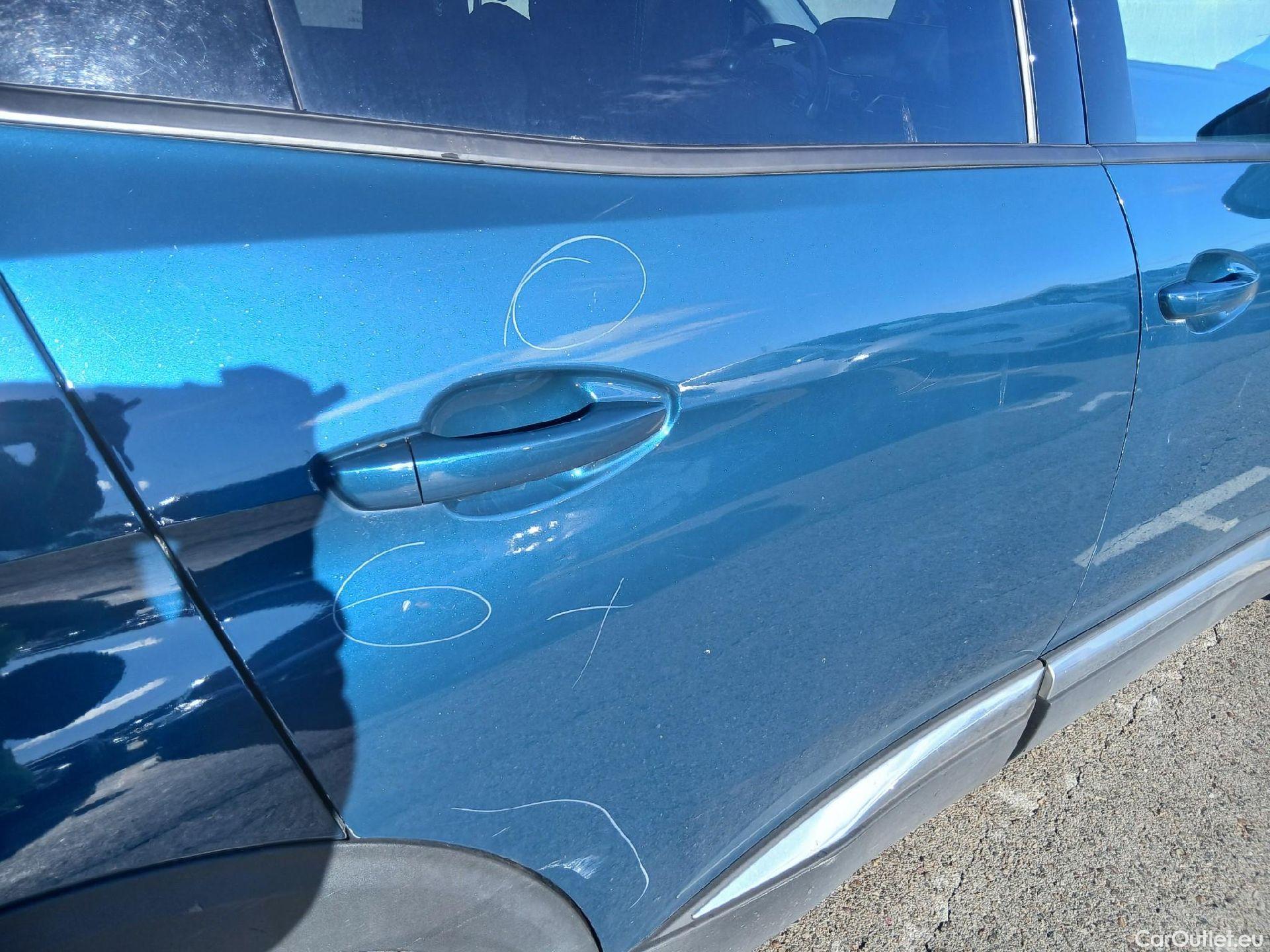  Peugeot  3008 PEUGEOT  / 2020 / 5P / todoterreno 1.5 BlueHDi 96kW (130CV) S&S Allure EAT8 #41