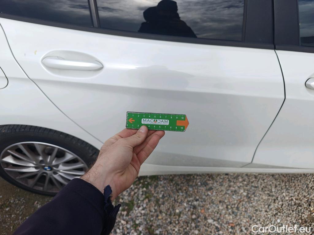  Bmw  Serie 1 BMW  / 2019 / 5P / berlina con portón 118i #31