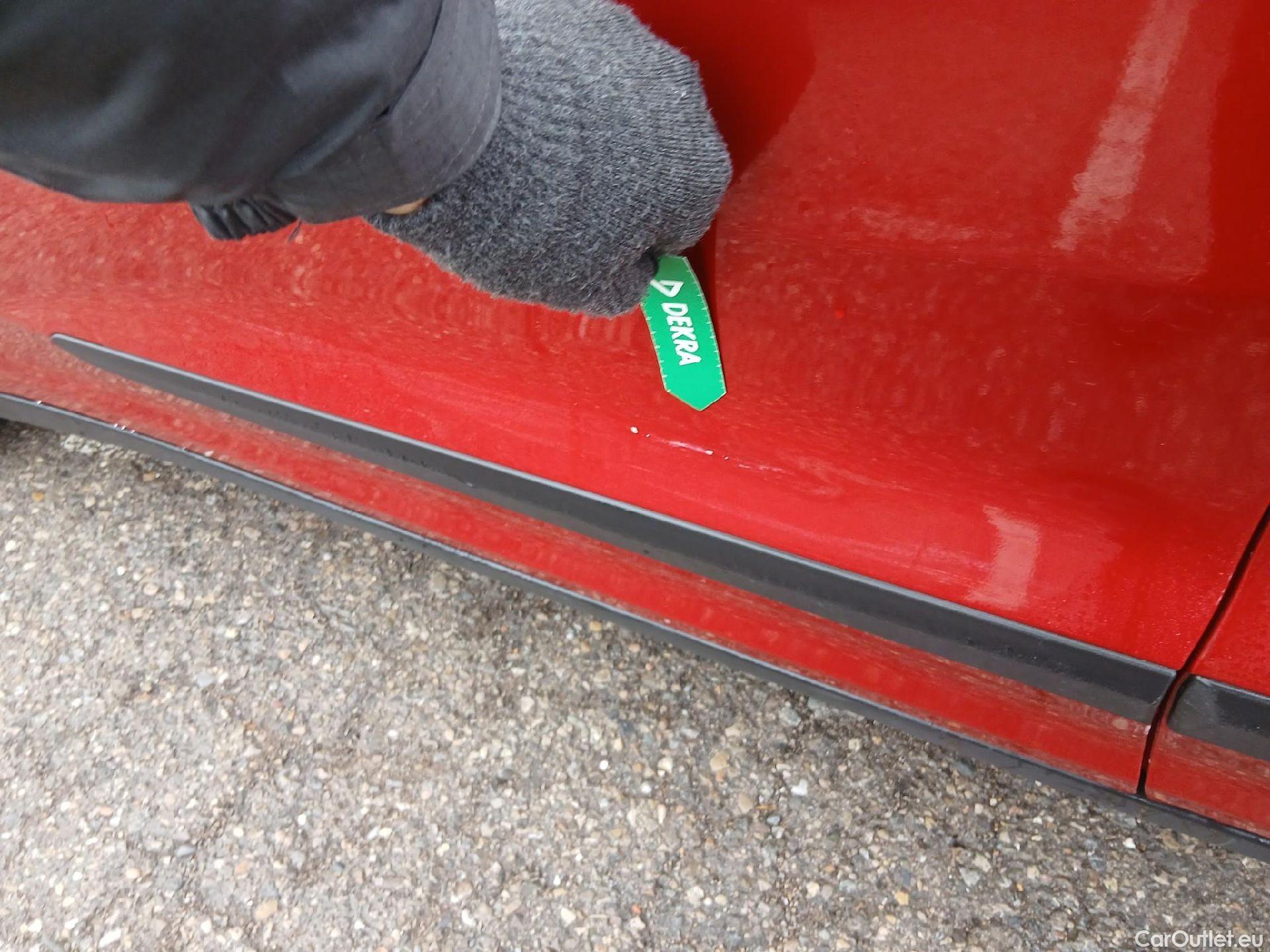  KIA  Niro KIA  / 2019 / 5P / crossover 1.6 GDi HEV 104kW (141CV) Drive #8