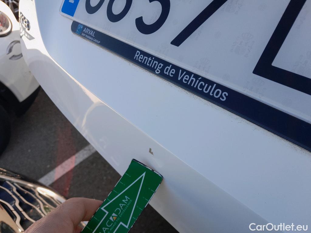  Peugeot  2008 PEUGEOT  / 2019 / 5P / todoterreno Allure BlueHDI 81kW (110CV) #35