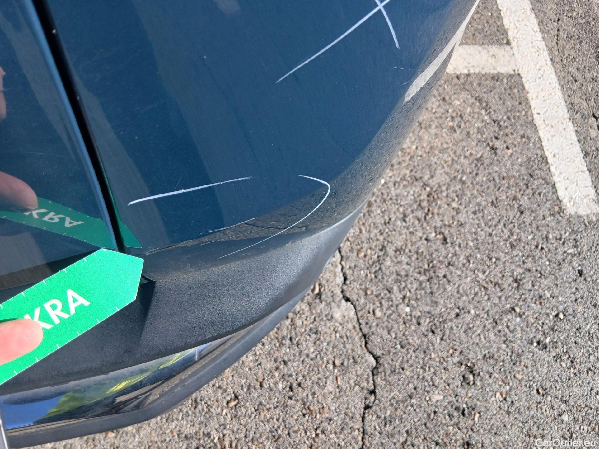  Peugeot  3008 PEUGEOT  / 2020 / 5P / todoterreno 1.5 BlueHDi 96kW (130CV) S&S Allure EAT8 #34