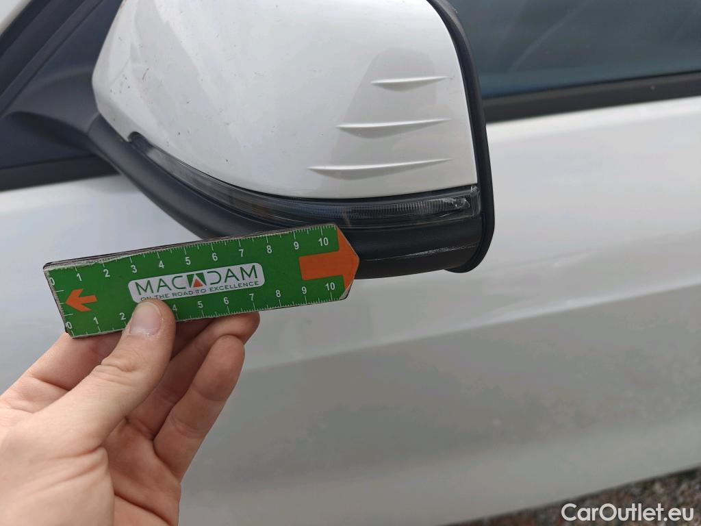  Bmw  Serie 1 BMW  / 2019 / 5P / berlina con portón 118i #30