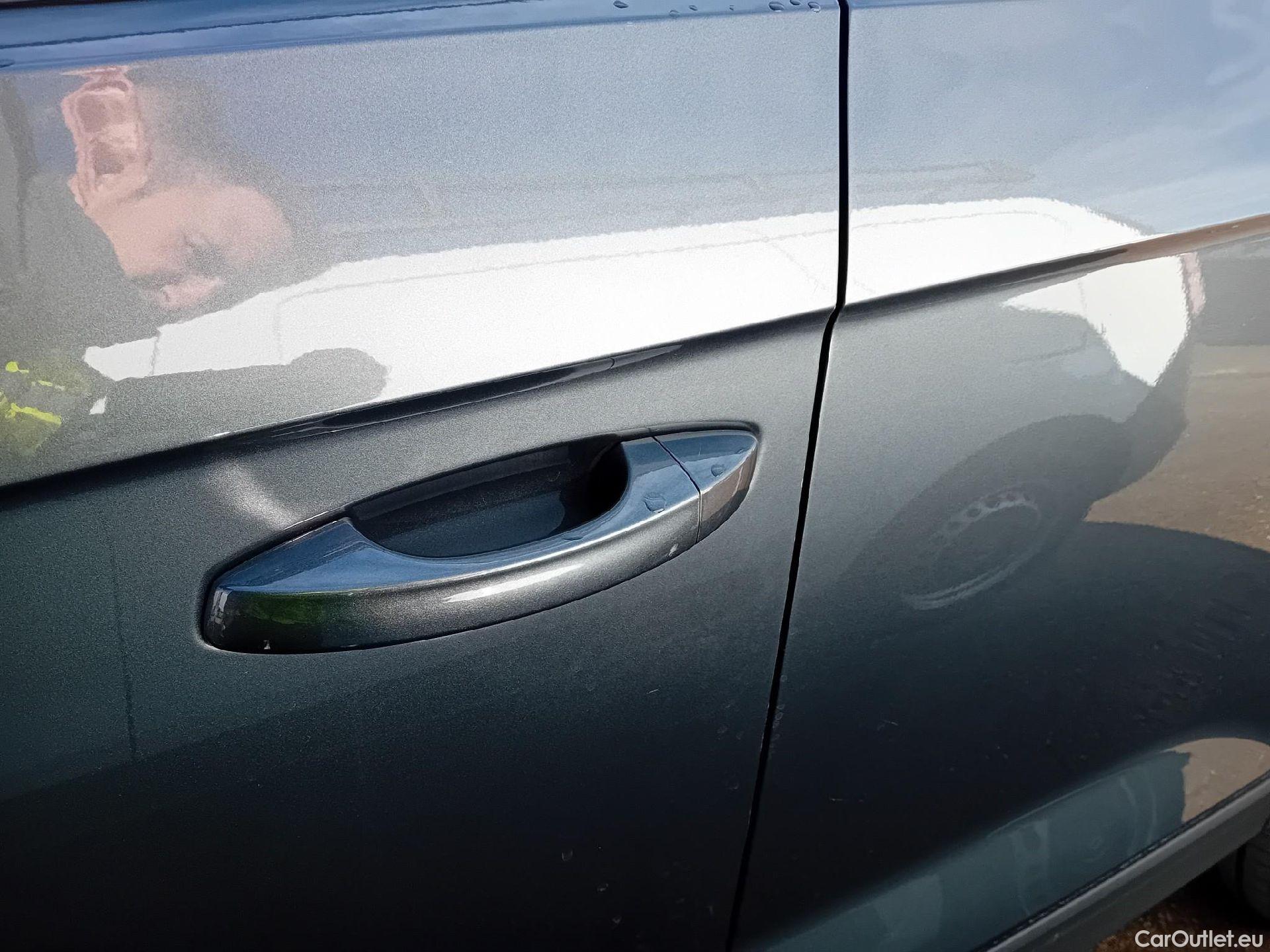  Volkswagen  T-ROC VOLKSWAGEN  / 2021 / 5P / todoterreno Life 2.0 TDI 85kW (115CV) (AC2) #12