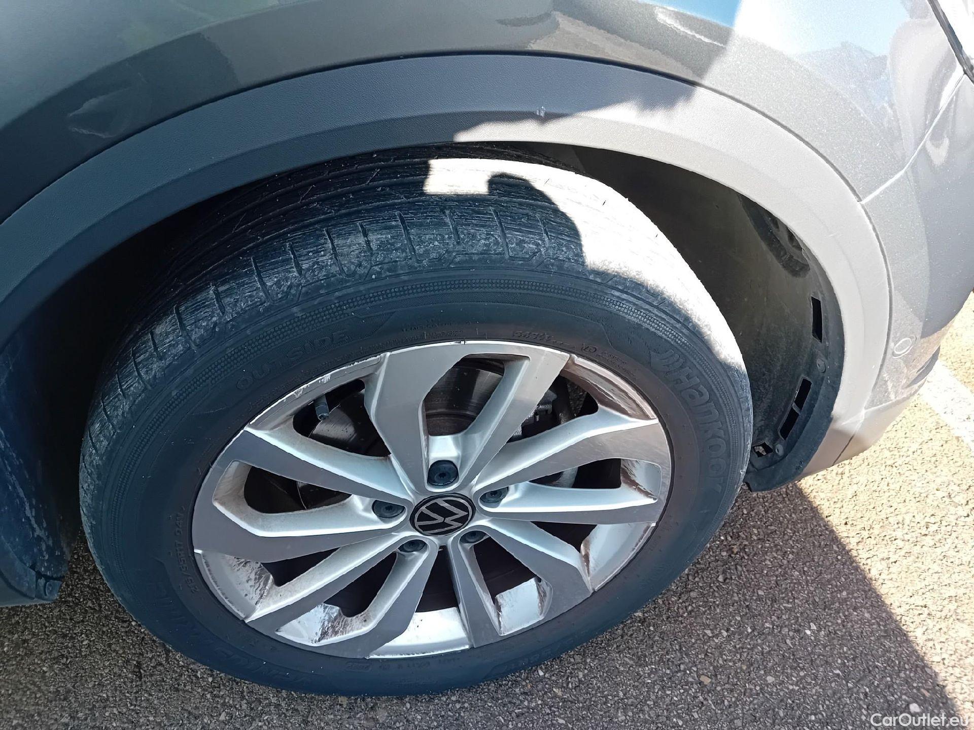  Volkswagen  T-ROC VOLKSWAGEN  / 2021 / 5P / todoterreno Life 2.0 TDI 85kW (115CV) (AC2) #33