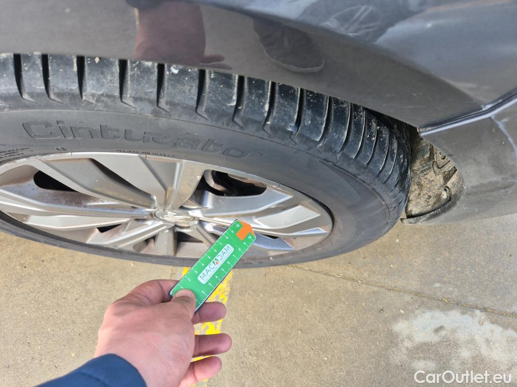  Peugeot  508 PEUGEOT  / 2018 / 5P / berlina con portón 5P Business Line BlueHDi 130 EAT8 (AC) #14